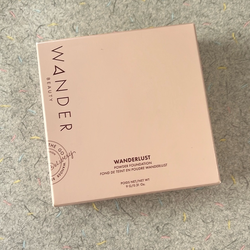 NIB Wander Beauty powder foundation